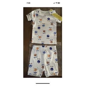 Old Navy size 18-24 months 2-piece pajamas